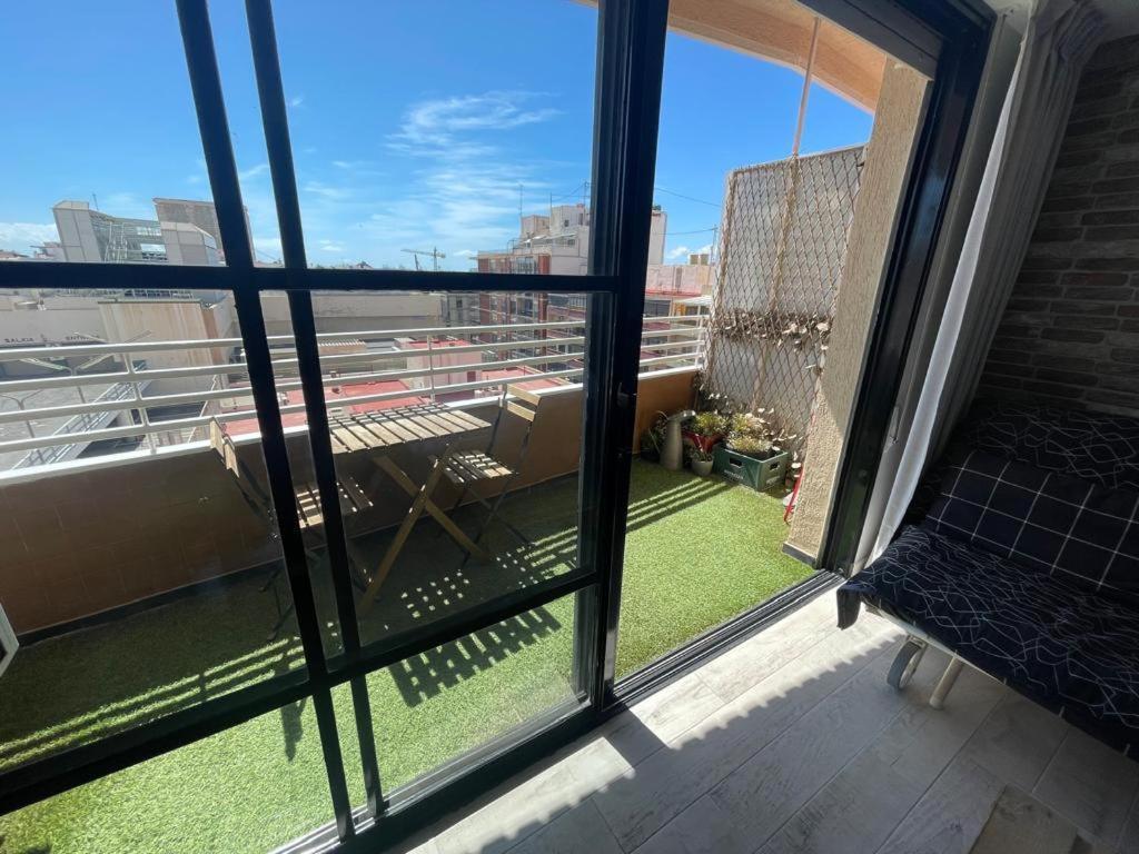 Estudiotel 95 Centro Alicante Ngoại thất bức ảnh